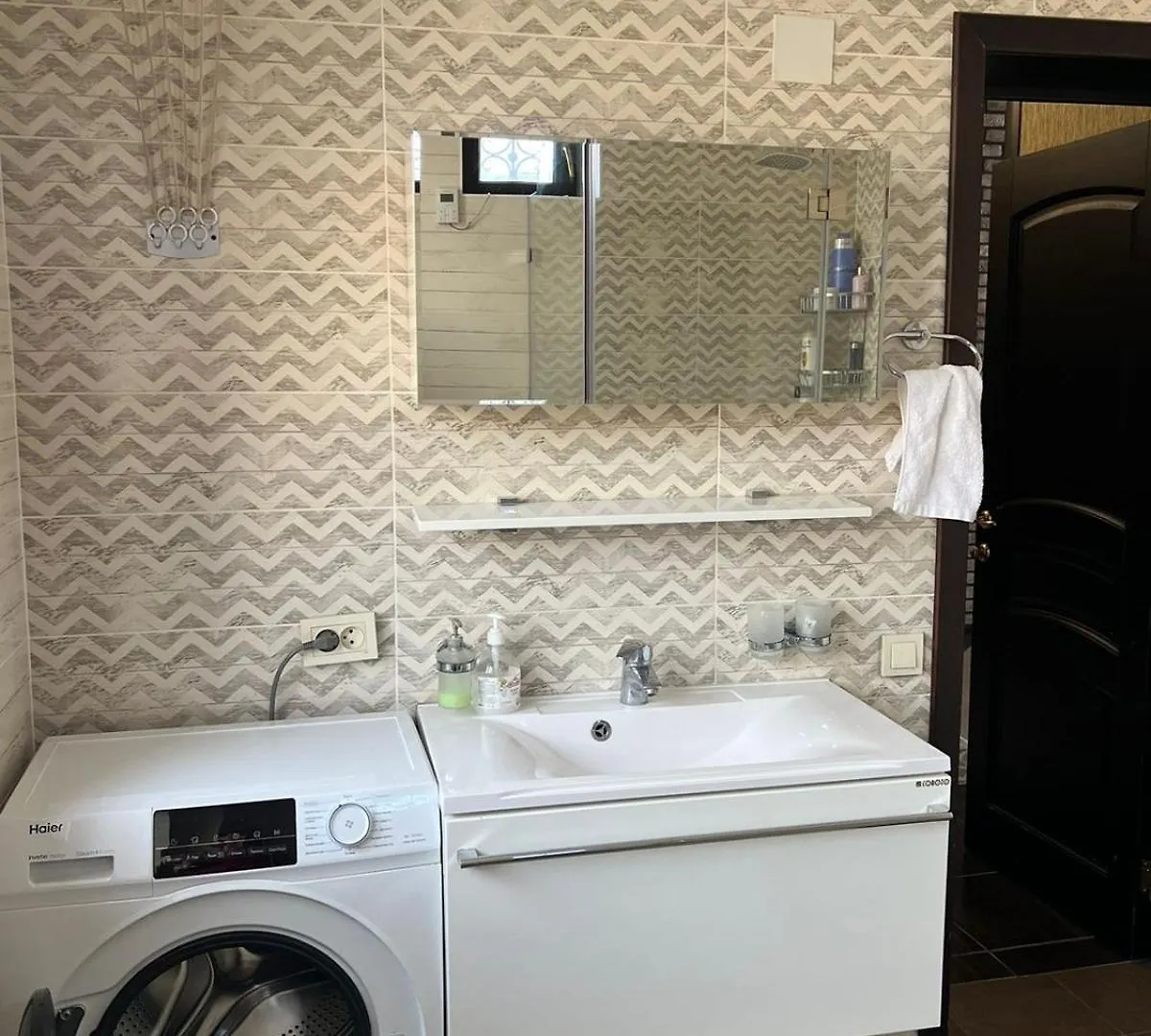 Holiday home Уютный Гостевой Дом Для Гостей Алматы Dzerzhinskoye